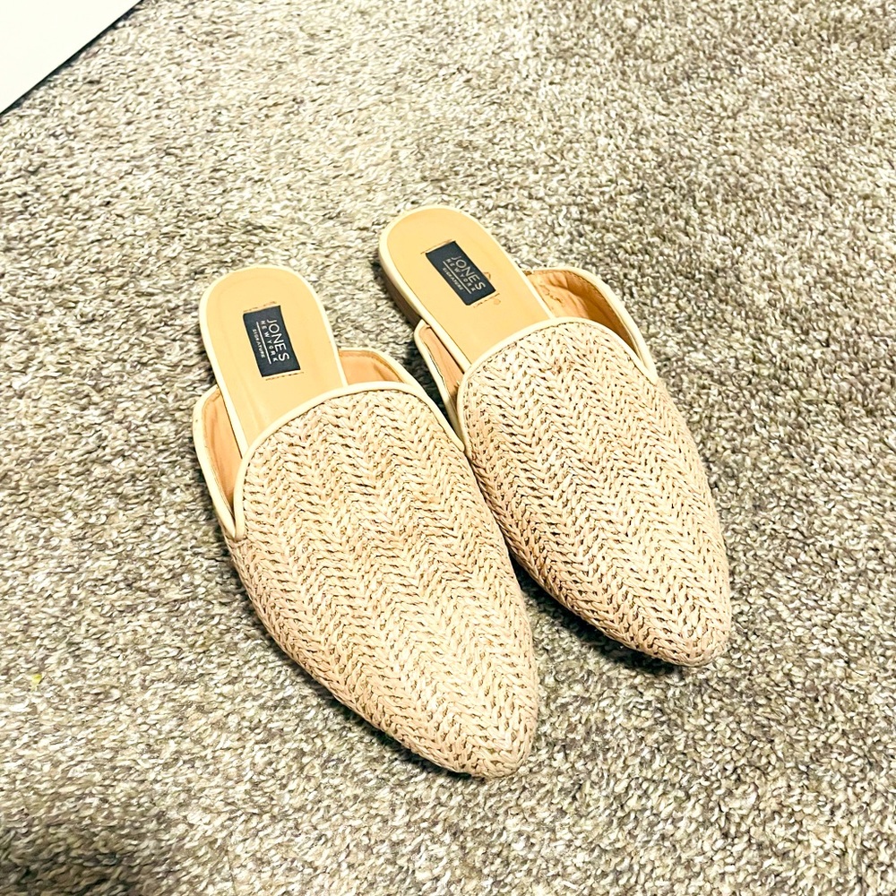Jones New York woven mule - Picture 2 of 3